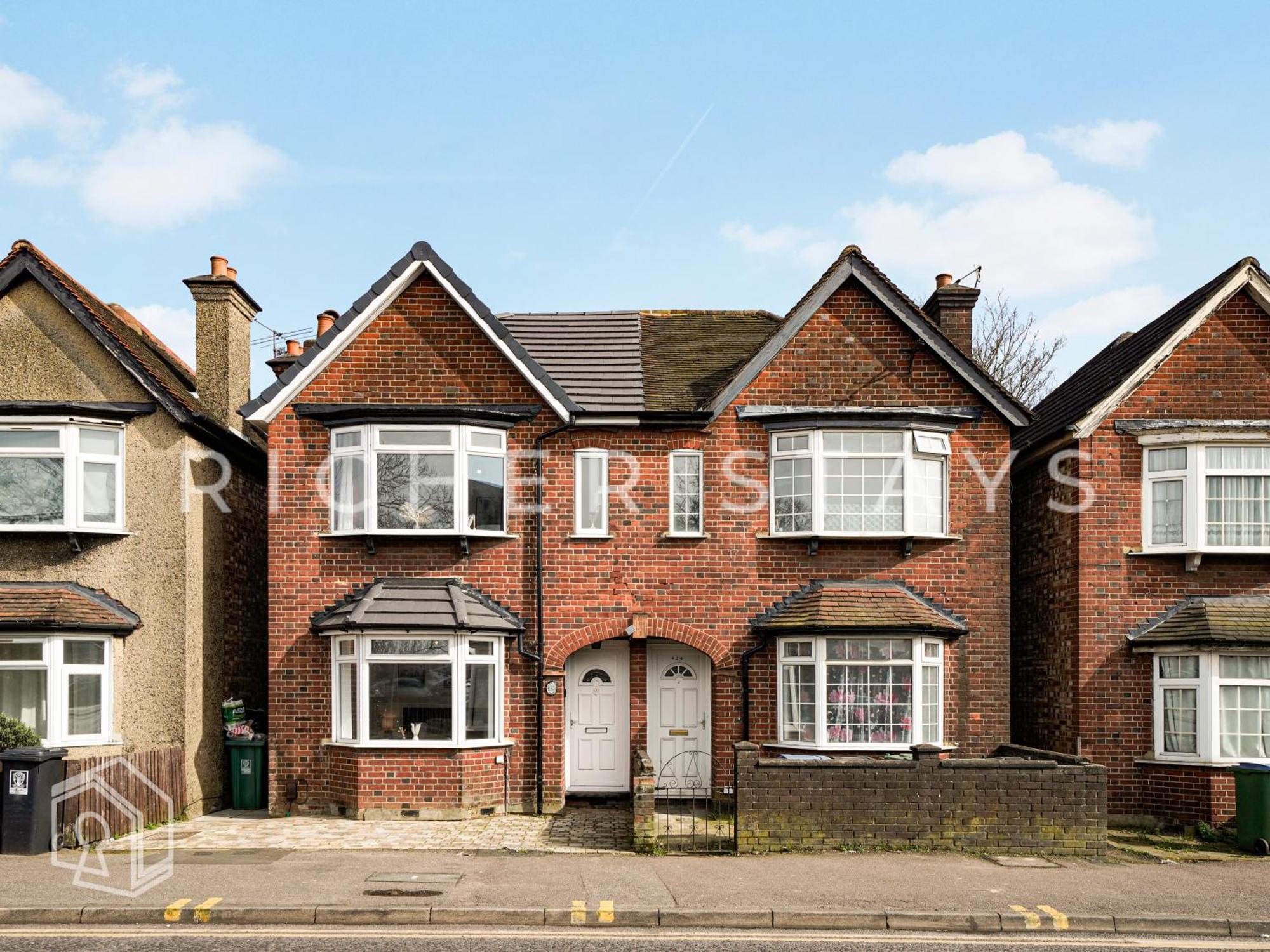 Watford Large 5Br Home - Contractors & Families Экстерьер фото